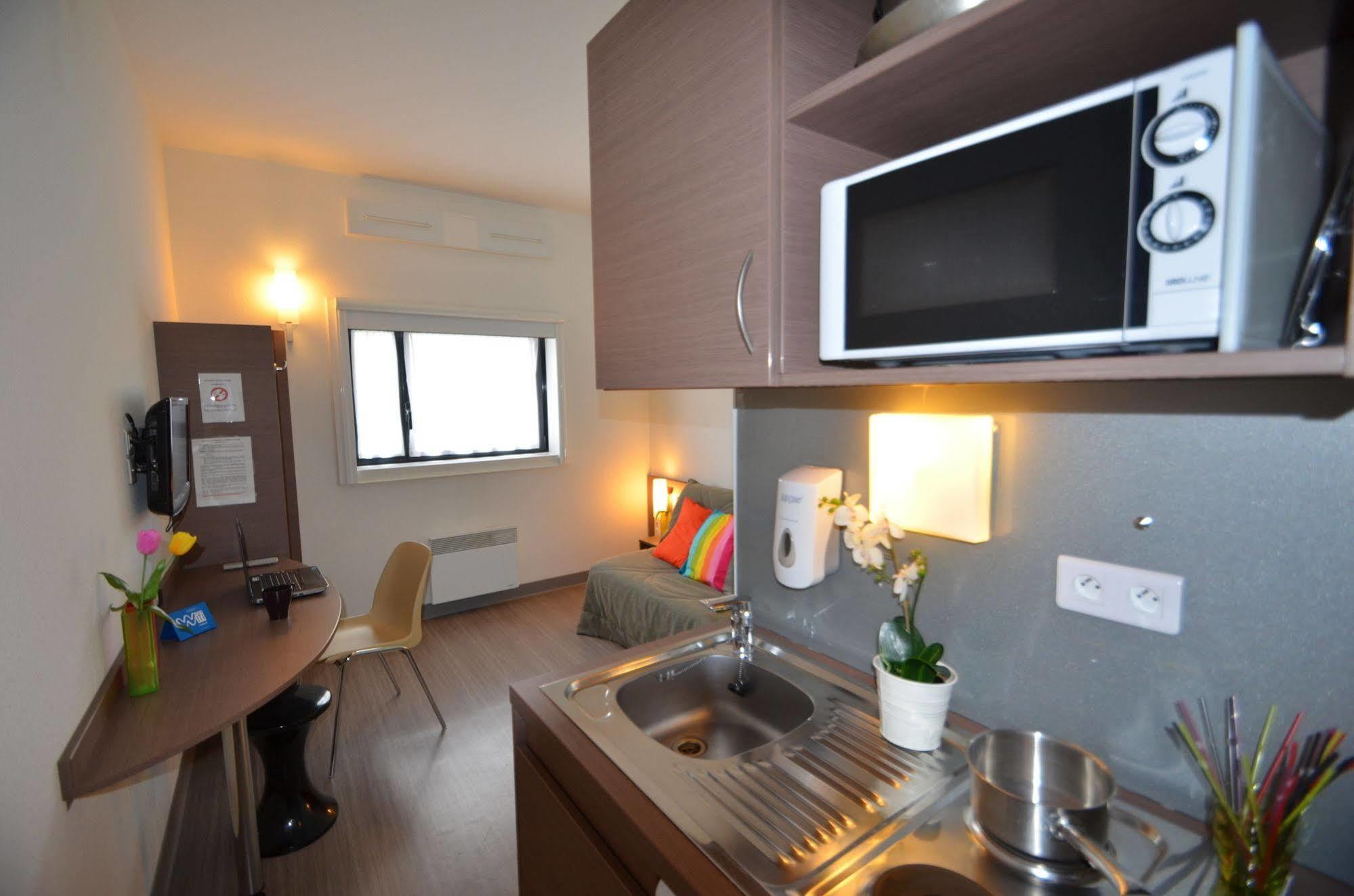 Pauseome Apparthotel Caen Exterior foto